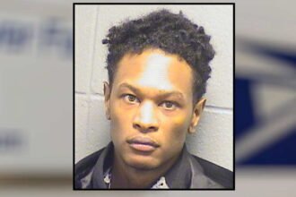 Mag Mile mail thief had 52 credit cards, was on pretrial release for the same thing: Chicago police