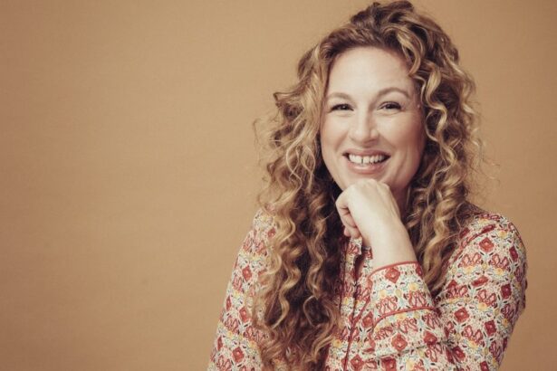 ‘Maid’ and ‘Sirens’ Creator Molly Smith Metzler Renews Netflix Deal