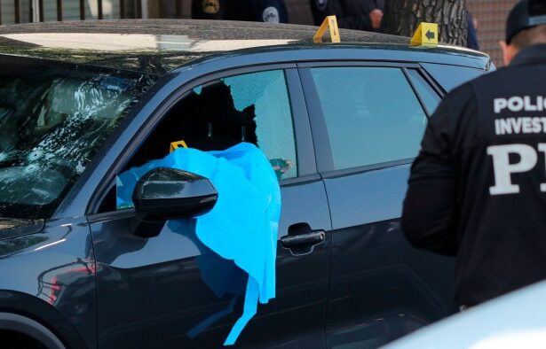 Mexican officials assassinated in rare attack in capital