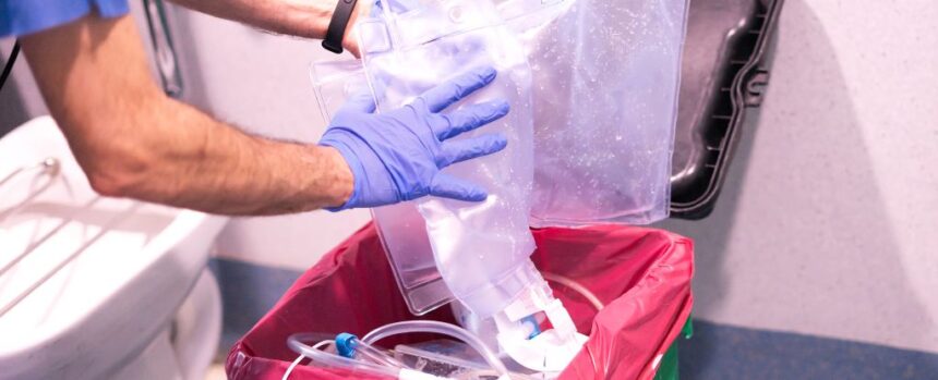 Microbe From Man’s Wound Able to Feed on Hospital Plastic : ScienceAlert