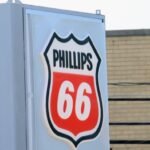 Proxy adviser ISS backs Elliott in fight against Phillips 66