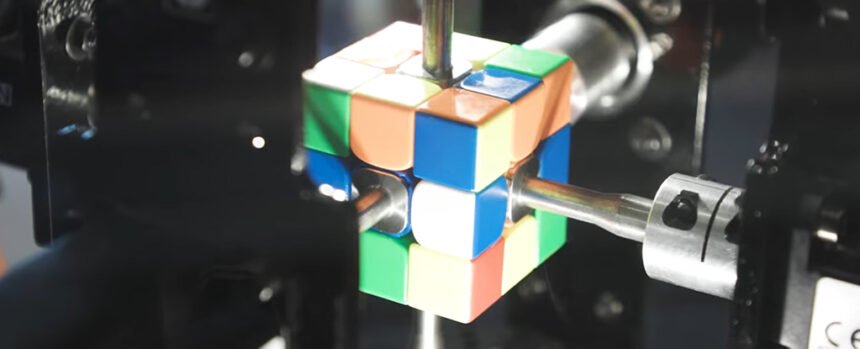 Rubik’s Cube Record Smashed in Less Time Than It Takes to Blink : ScienceAlert