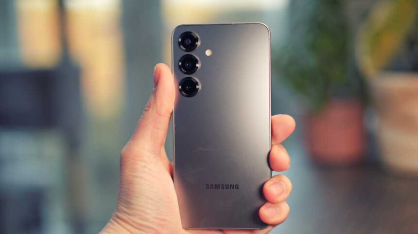 Samsung Galaxy S26 Camera Tipped for a Sensor Upgrade