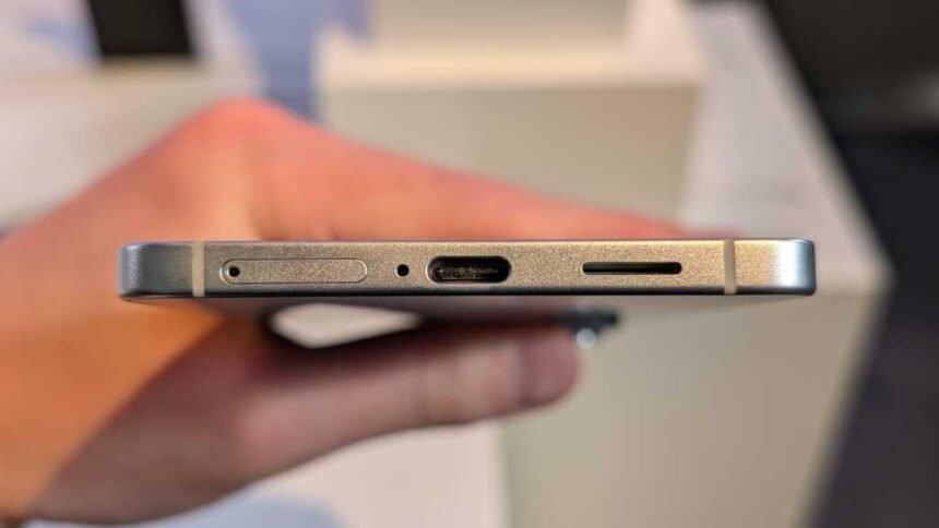 Samsung Missed a Trick With The Galaxy S25 Edge