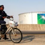 Saudi Aramco cuts its dividend by bn