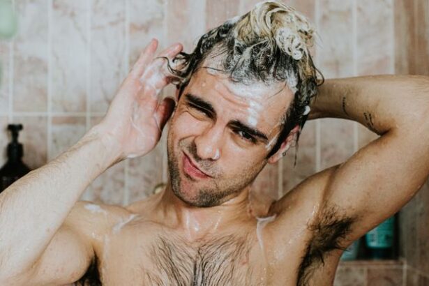 Should You Shower in The Morning or Night? It Depends on One Crucial Factor. : ScienceAlert