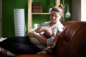 Smart device can measure how much milk breastfed babies really drink