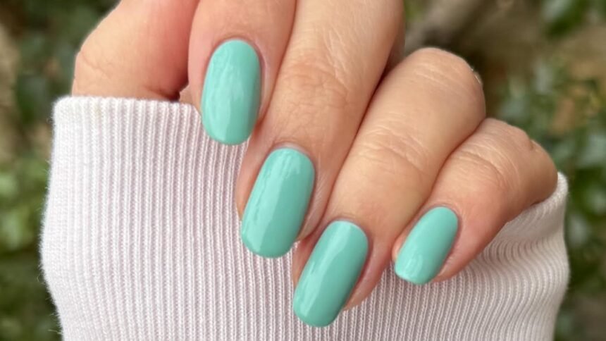 Everyone’s Wearing Aquamarine Nails This Summer