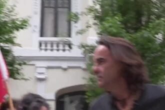 Spanish journalist, Cake Minuesa is attacked by the far left