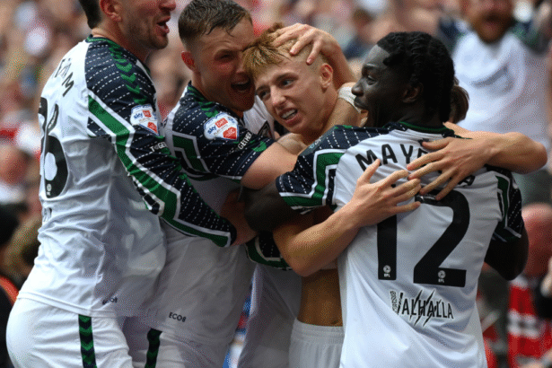 Sunderland promoted to the Premier League after Tom Watson’s last-minute goal downs Sheffield United