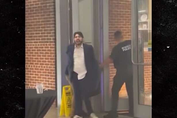 Suspected Jewish Museum Shooter Arrested, Screams ‘Free Palestine,’ on Video