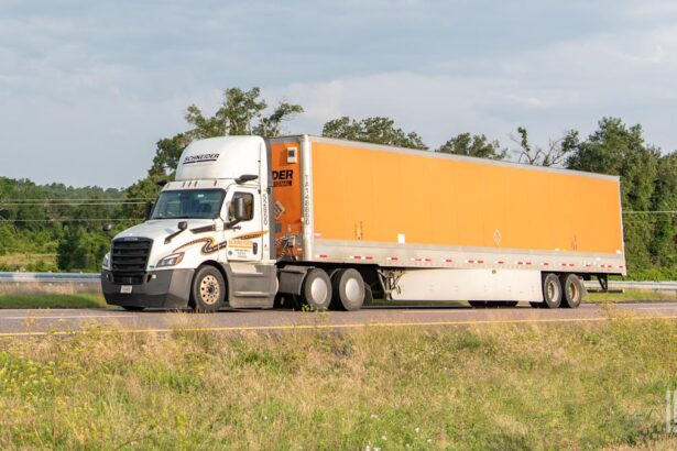 Tariffs trim Schneider National’s 2025 growth expectations