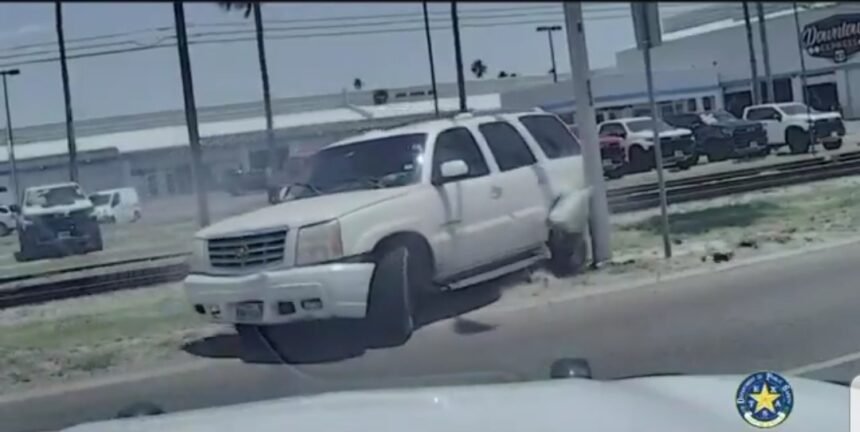 Texas DPS Pursues Reckless Driver Smuggler of Illegal Alien on High-Speed Chase, Uses PIT Maneuver to Stop Vehicle (VIDEO) |
