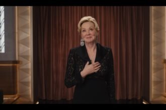 The Truth Behind Jean Smart’s Late Night Journey