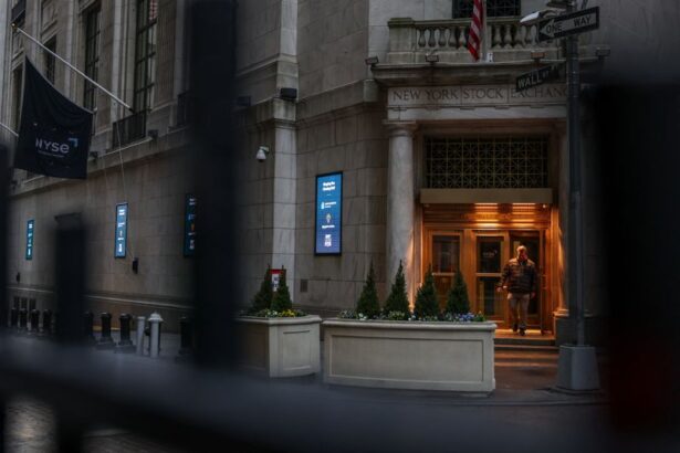 Treasury yields rise, dollar down amid fiscal concerns after US downgrade