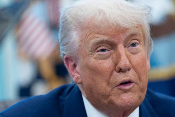 Trump Dementia Rumors Erupt As He Displays Signs of ‘Obvious Decline’