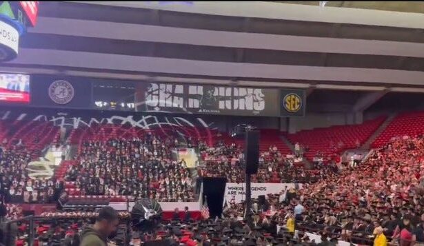 Trump Is So Unpopular He Faced Empty Seats At A Speech In Alabama