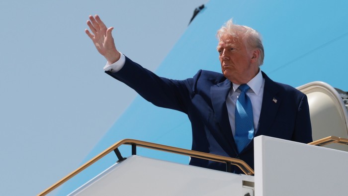 Trump returns from Middle East dealmaking to domestic economic gloom