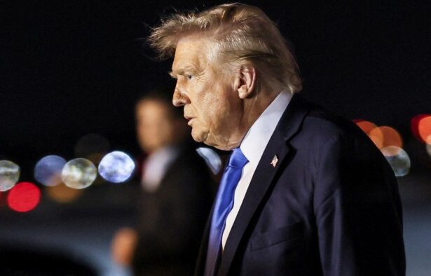 Trump says he does not know if he needs to uphold the US constitution