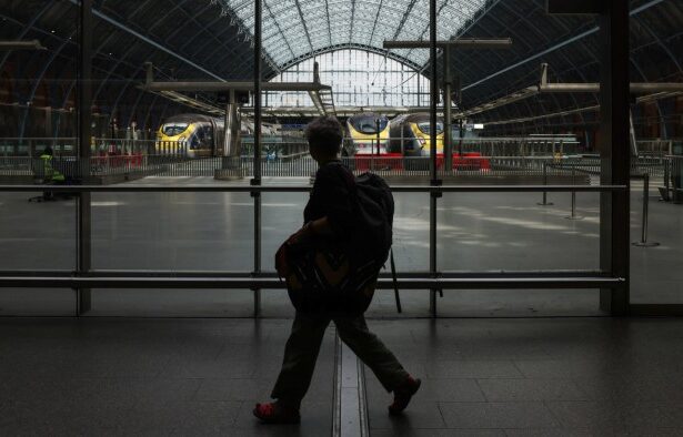 UK and Switzerland open way for direct rail link