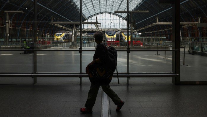 UK and Switzerland open way for direct rail link