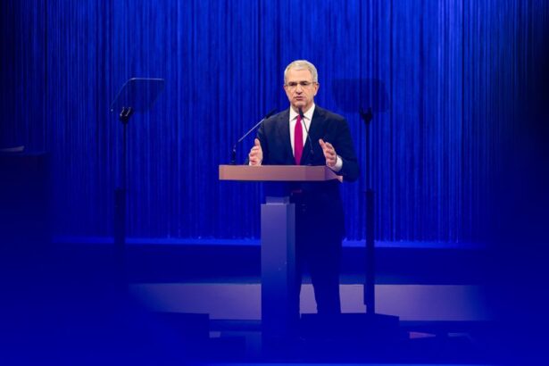 US consumers unsettled by economic slowdown, Nestle CEO says