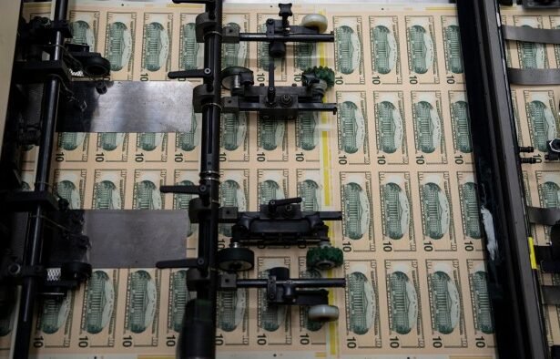 US debt fears put dollar on track for worst week since tariffs sell-off