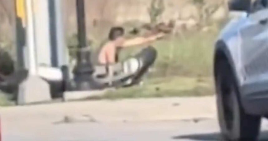 Video shows man shooting at Chicago cops before being killed by their return fire