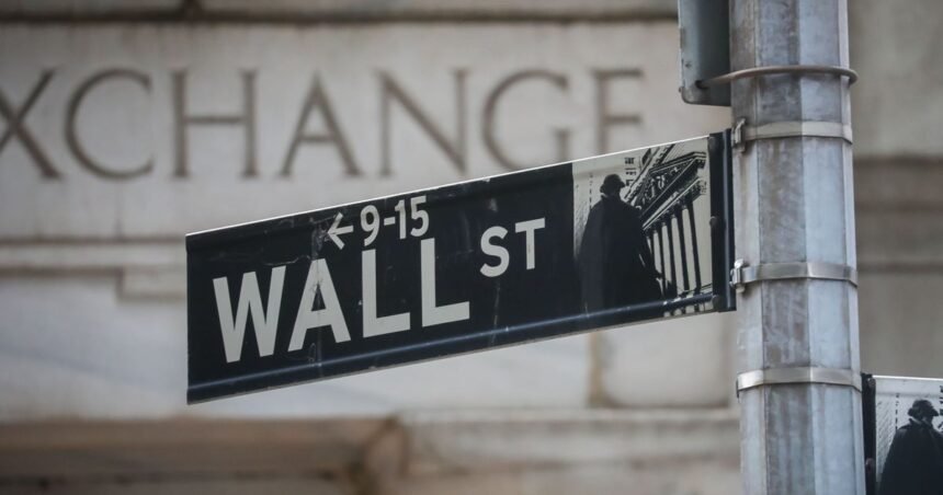 Wall Street, European Stocks And Apple Fall Following Trump’s Latest Tariff Threats