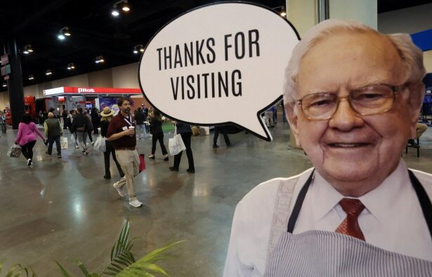Warren Buffett devotees say farewell at poignant Omaha ‘pilgrimage’