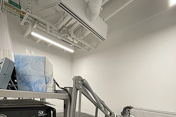 A good soak in a hot tub might beat a sauna for health benefits