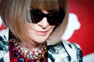 Anna Wintour to step down as editor of US Vogue