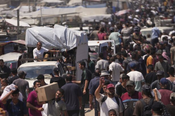 At least 8 dead in shooting near Israeli and US-supported aid sites in Gaza : NPR