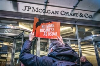 Boosted by Trump, banks resume their love affair with fossil fuels