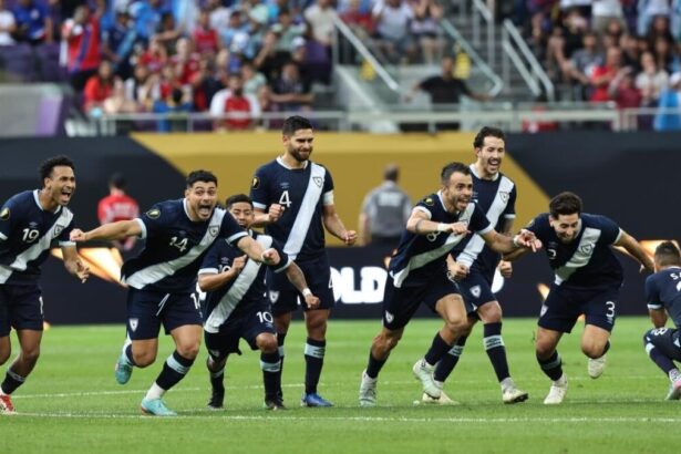 Canada stunned in Gold Cup quarterfinals as Guatemala make semis for first time since 1996