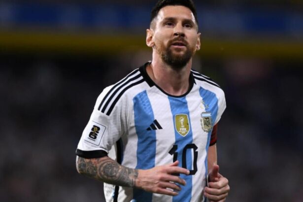 Chile vs. Argentina prediction, where to watch Lionel Messi, live stream: World Cup qualifying odds, lineups