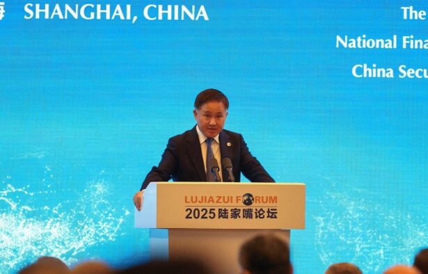 China’s central bank chief expects new currency order to challenge dollar