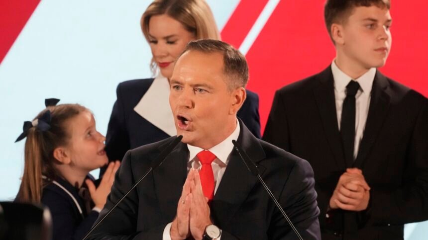Conservative Karol Nawrocki wins Poland’s presidential election : NPR
