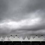 DIA flights on ground stop for high winds, hundreds delayed