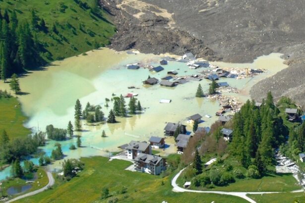 Dramatic Collapse of Swiss Glacier a Chilling Warning, Experts Say : ScienceAlert
