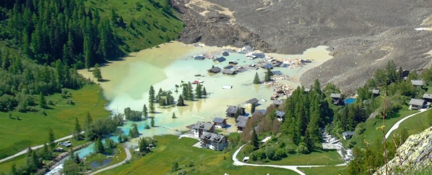 Dramatic Collapse of Swiss Glacier a Chilling Warning, Experts Say : ScienceAlert