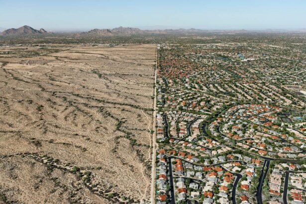 Dramatic Edward Burtynsky image shows stark desert divide
