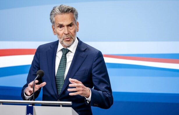 Dutch premier resigns after far-right leader Wilders quits government