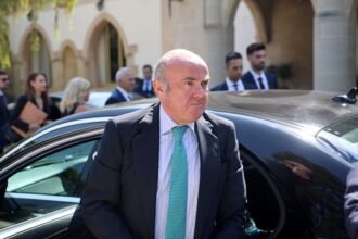 ECB relaxed about euro strength, risk of too low inflation, de Guindos says