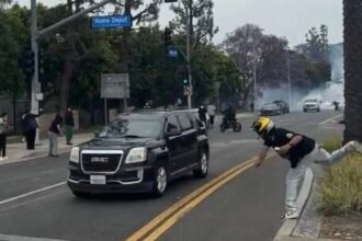 FBI Vows to Find Protesters Throwing Rocks at ICE Vehicles in Los Angeles |