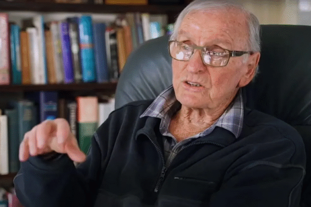 Famed Kiwi author Maurice Gee dies