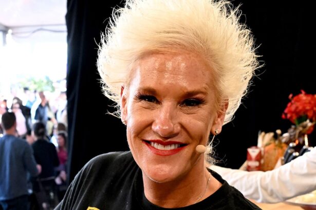 Food Network Star Anne Burrell Smiles in Final Photo Posted Before Death