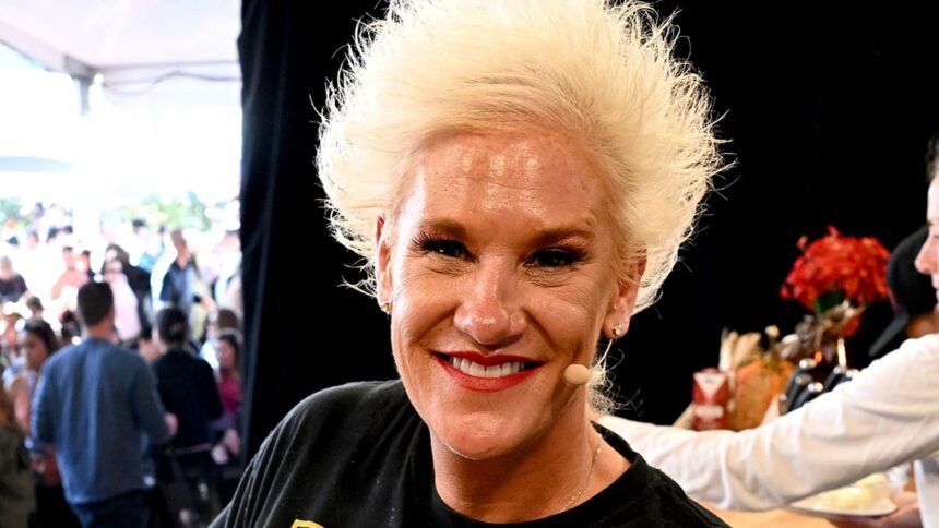 Food Network Star Anne Burrell Smiles in Final Photo Posted Before Death