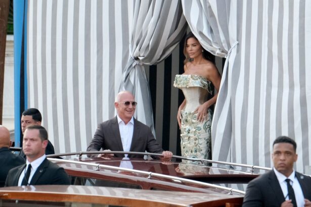 Everything You Need to Know About Jeff Bezos and Lauren Sánchez’s Wedding