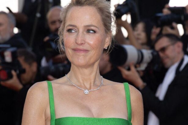 Gillian Anderson Gets Candid About Shooting Steamy Sex Scenes